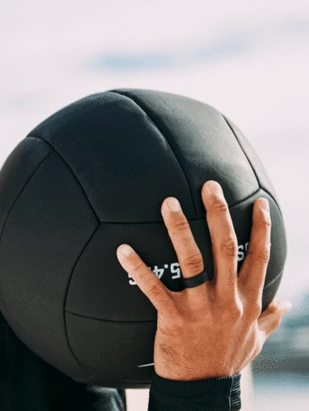 QALO Men's Step Edge Silicone Ring - Charcoal Accessories 3 QALO Men's Step Edge Silicone Ring - Charcoal Accessories